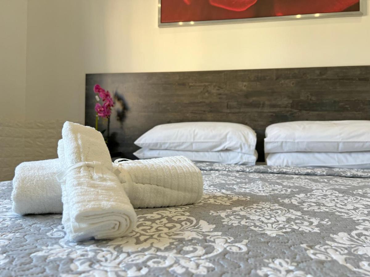 Apollo Rooms By Albert'S Apartment لارنكا المظهر الخارجي الصورة