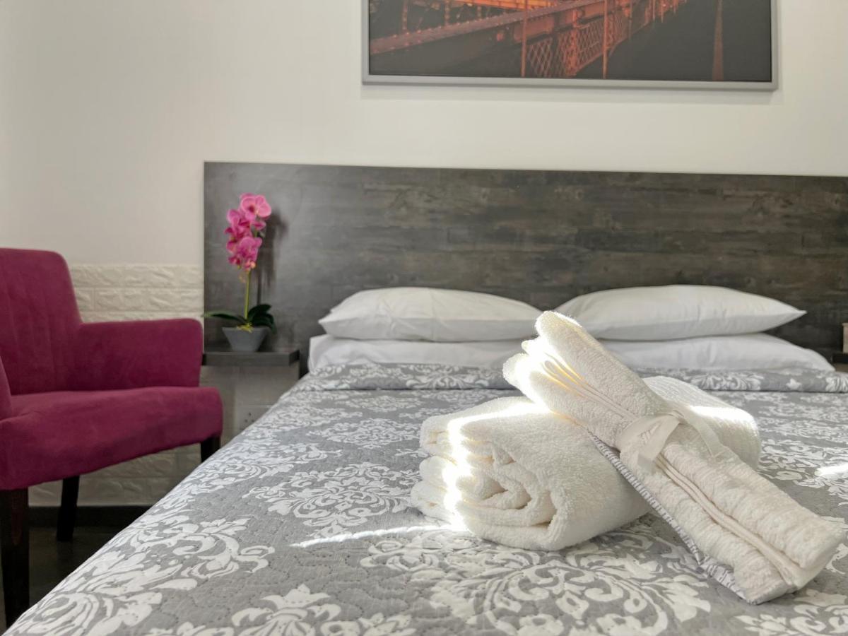 Apollo Rooms By Albert'S Apartment لارنكا المظهر الخارجي الصورة