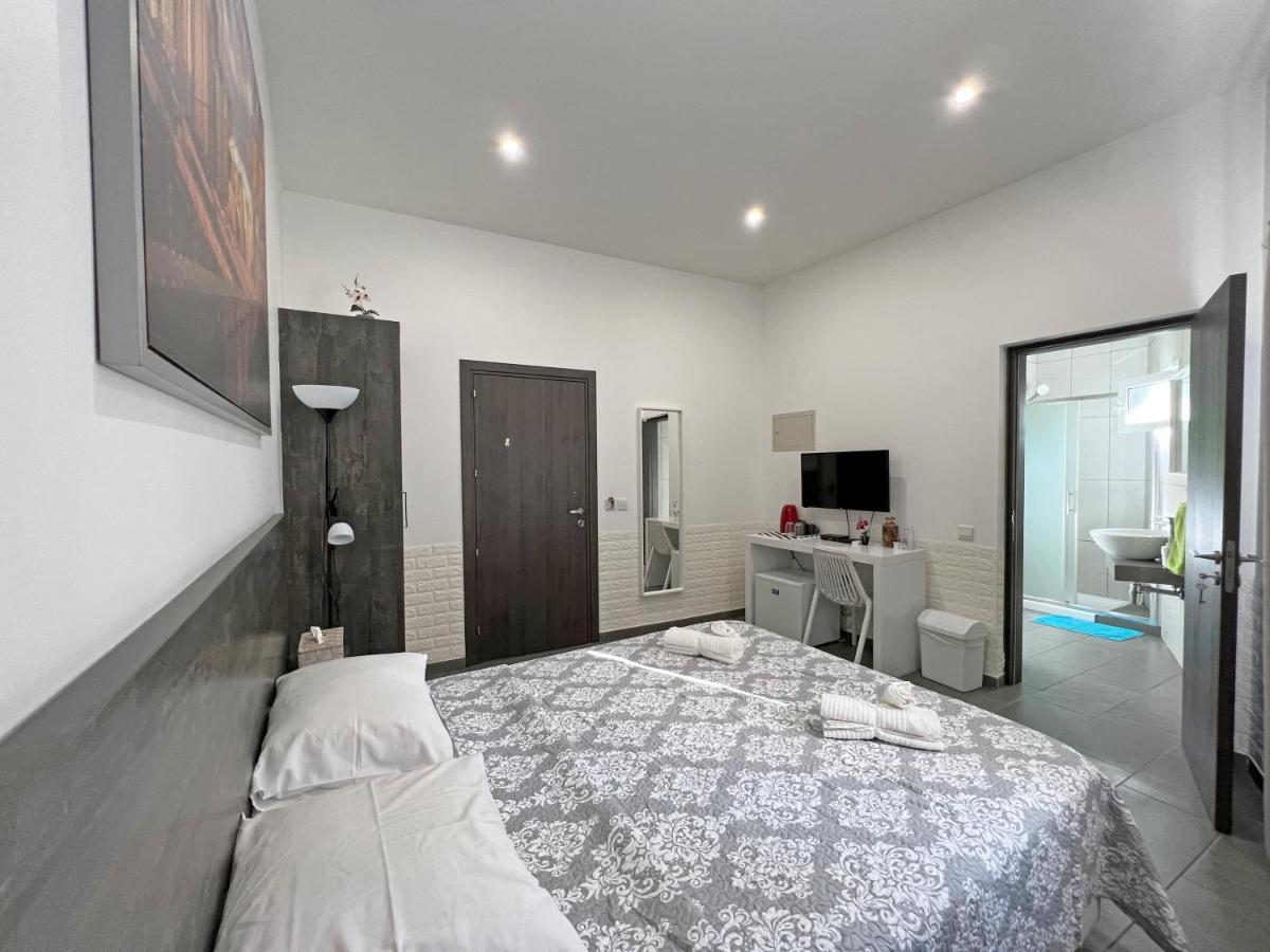 Apollo Rooms By Albert'S Apartment لارنكا المظهر الخارجي الصورة