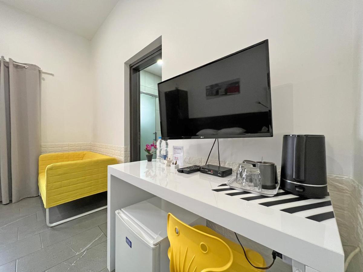 Apollo Rooms By Albert'S Apartment لارنكا المظهر الخارجي الصورة