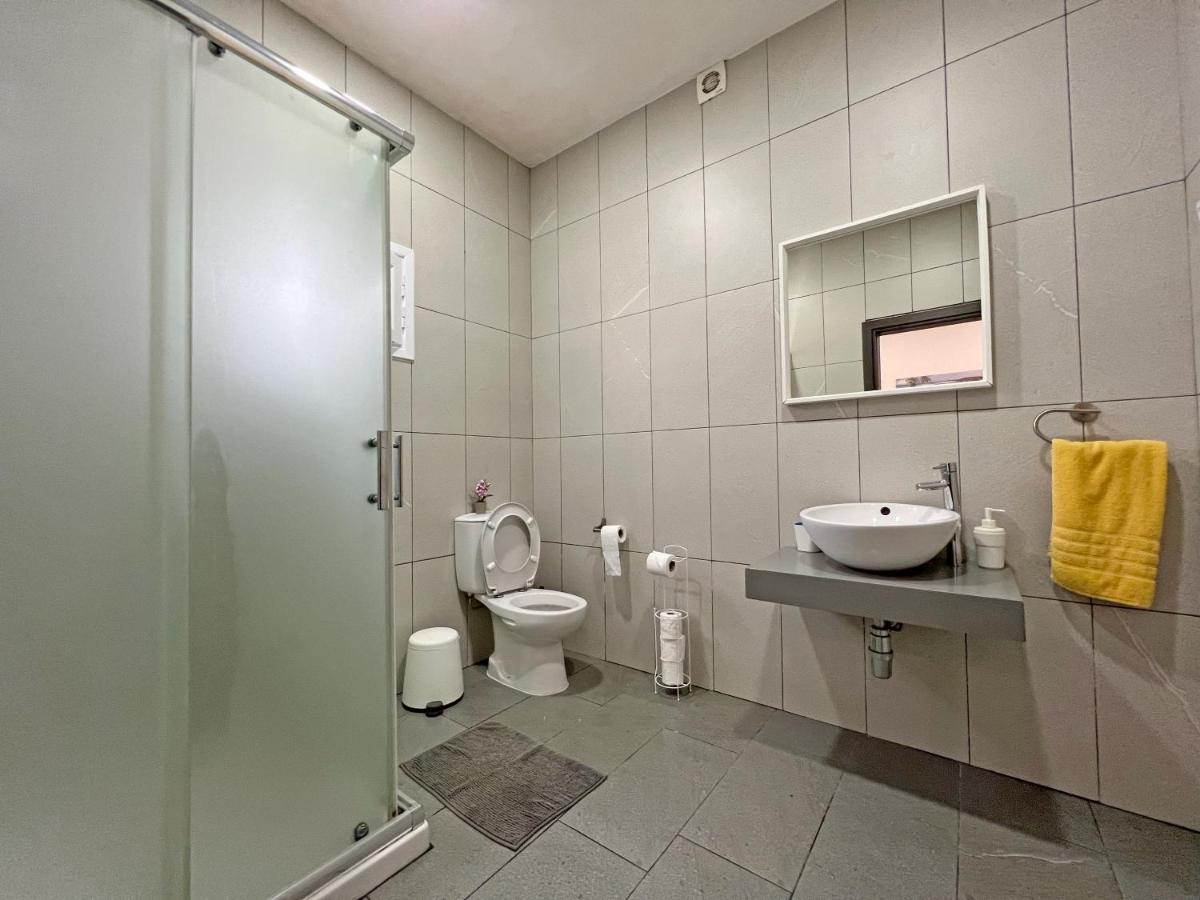 Apollo Rooms By Albert'S Apartment لارنكا المظهر الخارجي الصورة