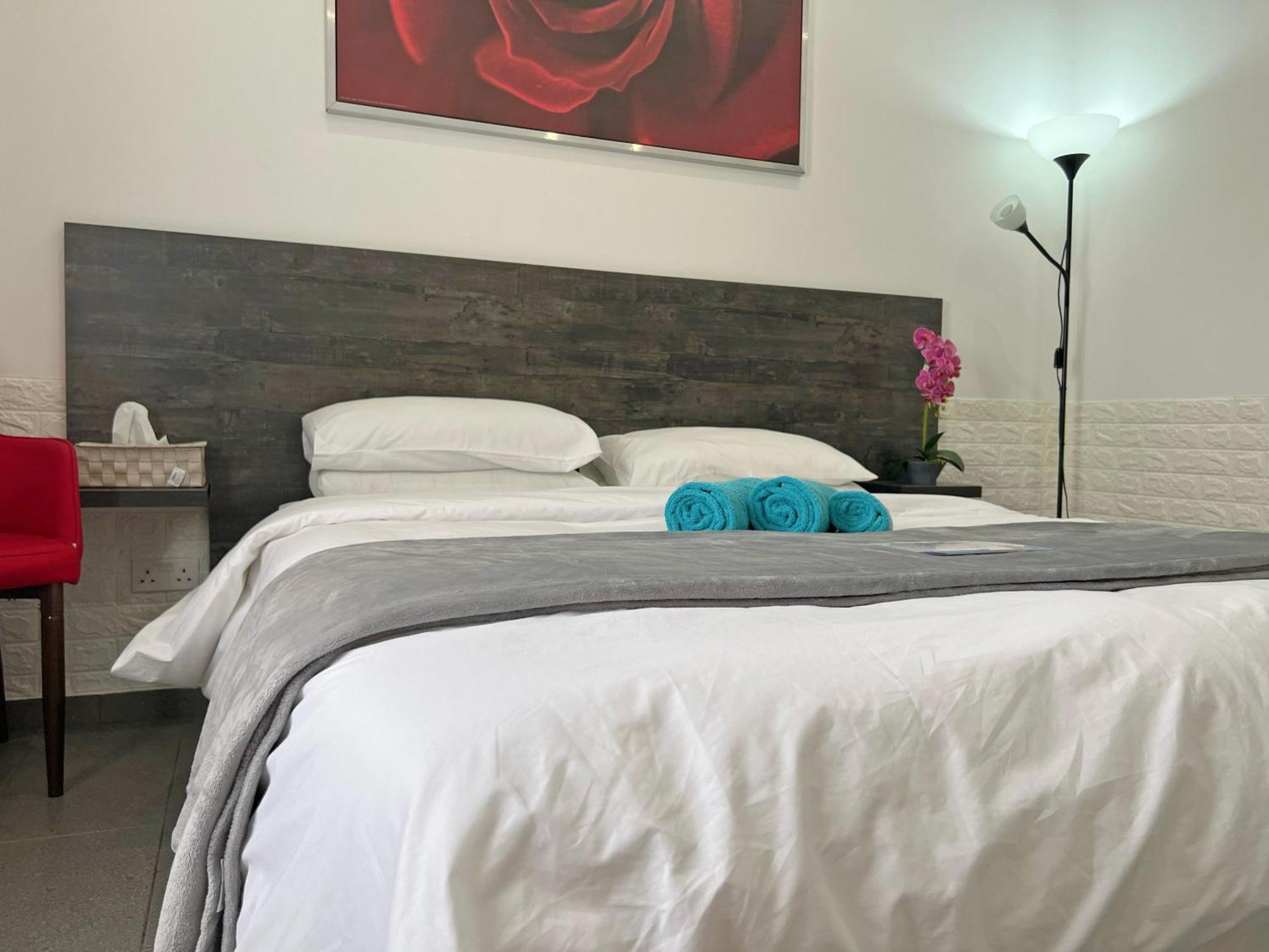 Apollo Rooms By Albert'S Apartment لارنكا المظهر الخارجي الصورة