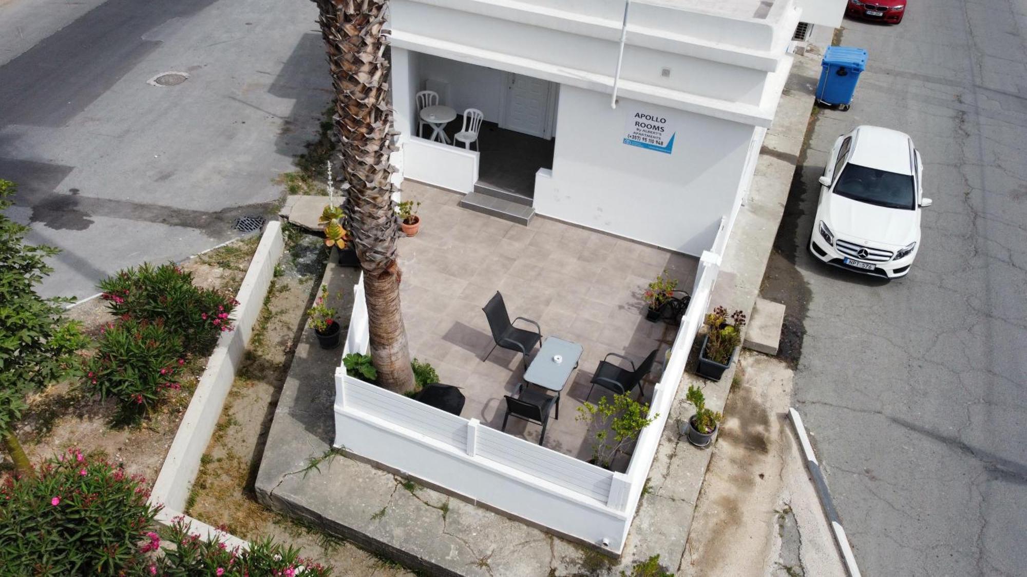 Apollo Rooms By Albert'S Apartment لارنكا المظهر الخارجي الصورة