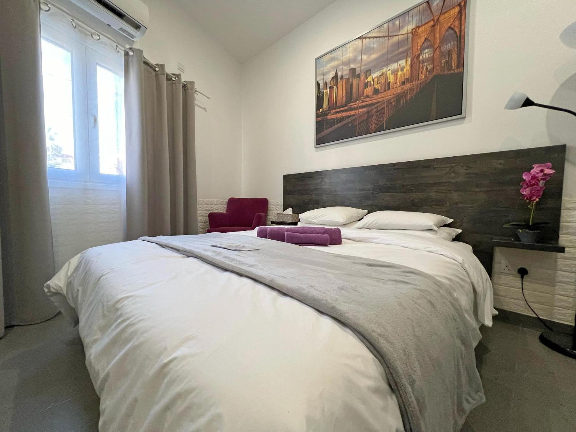 Apollo Rooms By Albert'S Apartment لارنكا المظهر الخارجي الصورة